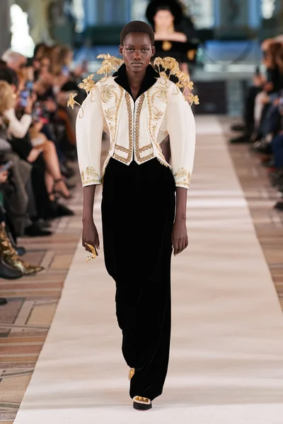 Look 8